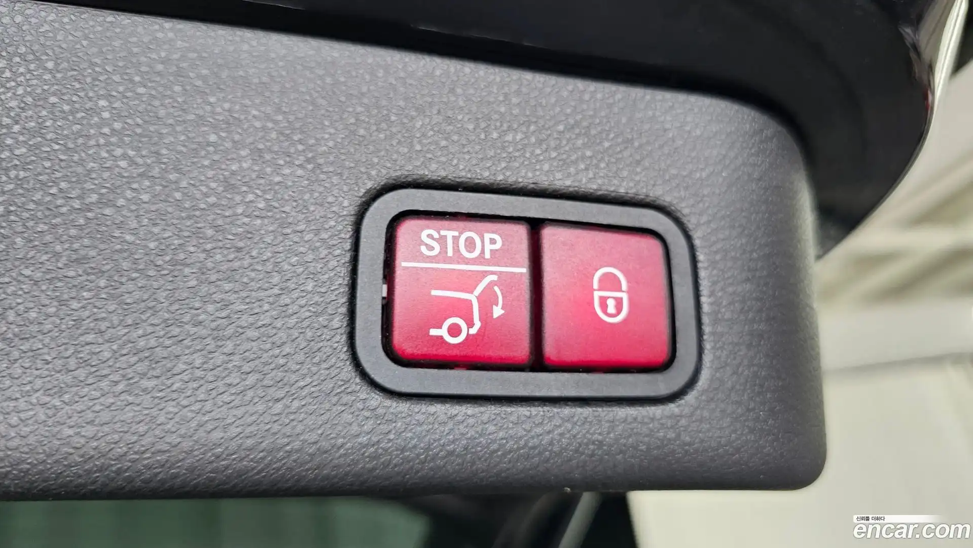GLE-Class Mercedes-Benz 2017.9-OPTION-044