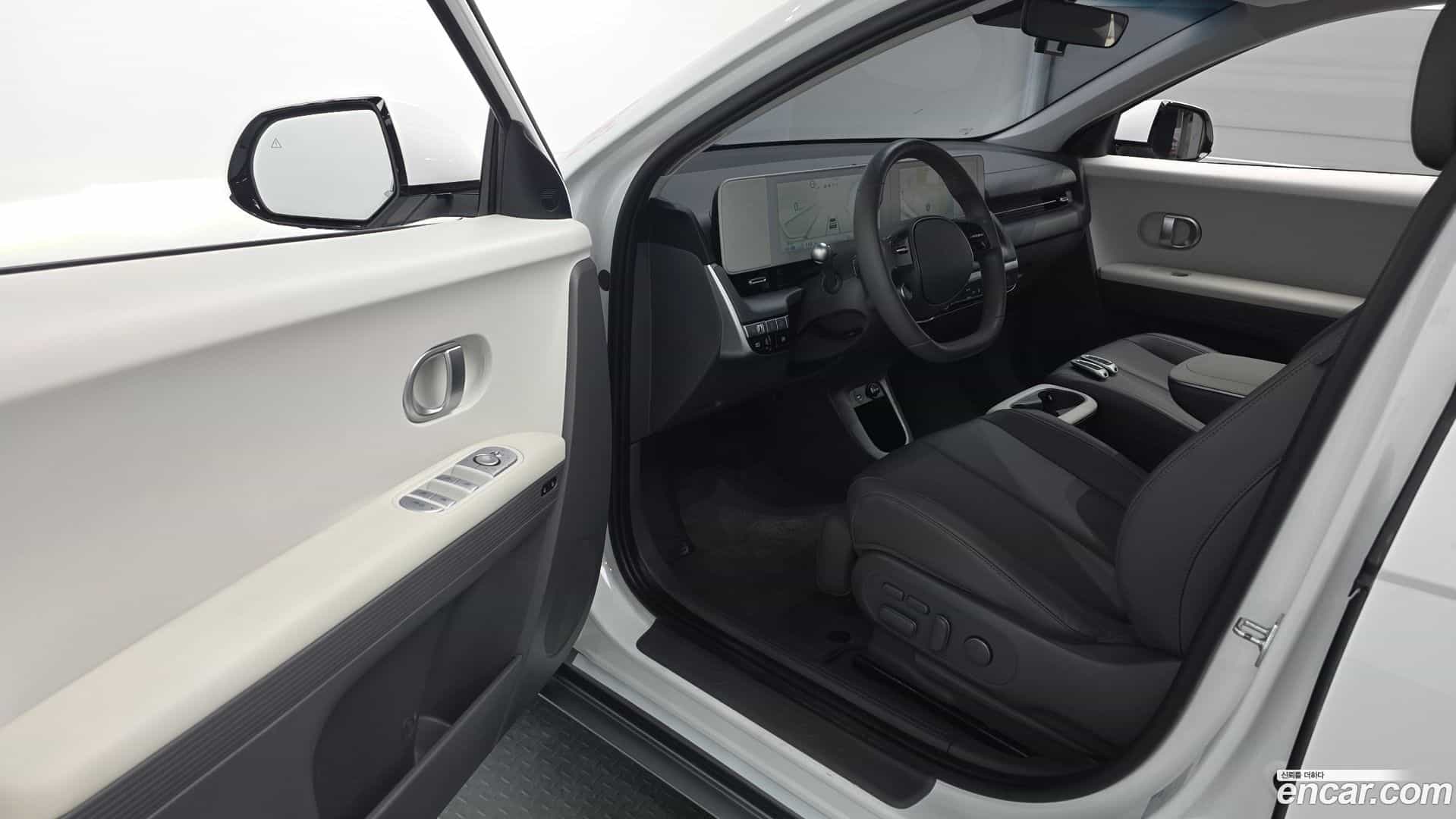 Ioniq5 Hyundai 2021.9-INNER-010