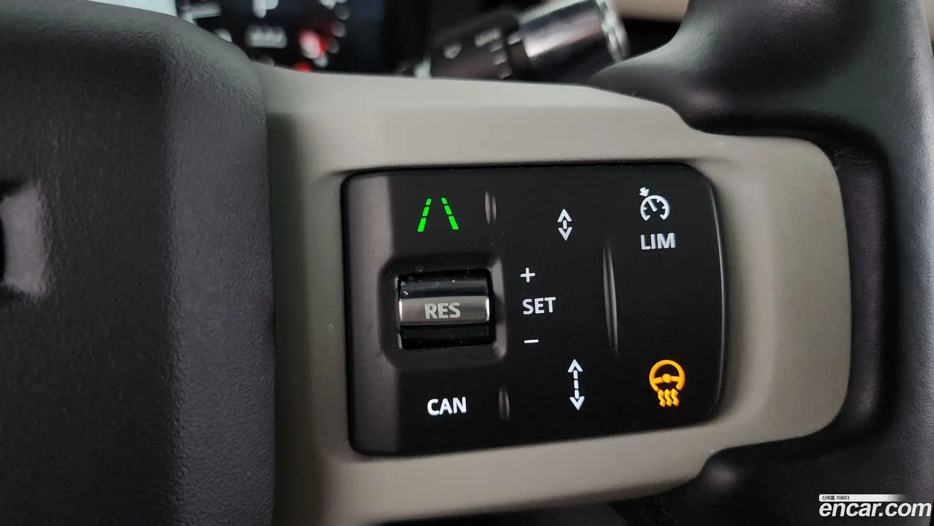 Defender Land Rover 2021.5-OPTION-021