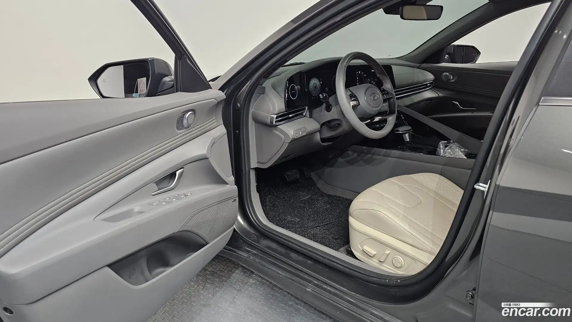AVANTE Hyundai 2023.6-INNER-010