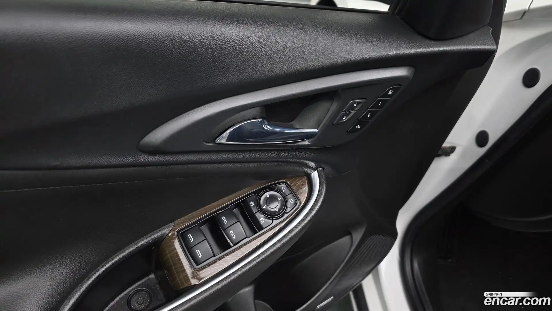 Malibu Chevrolet 2020.11-OPTION-042