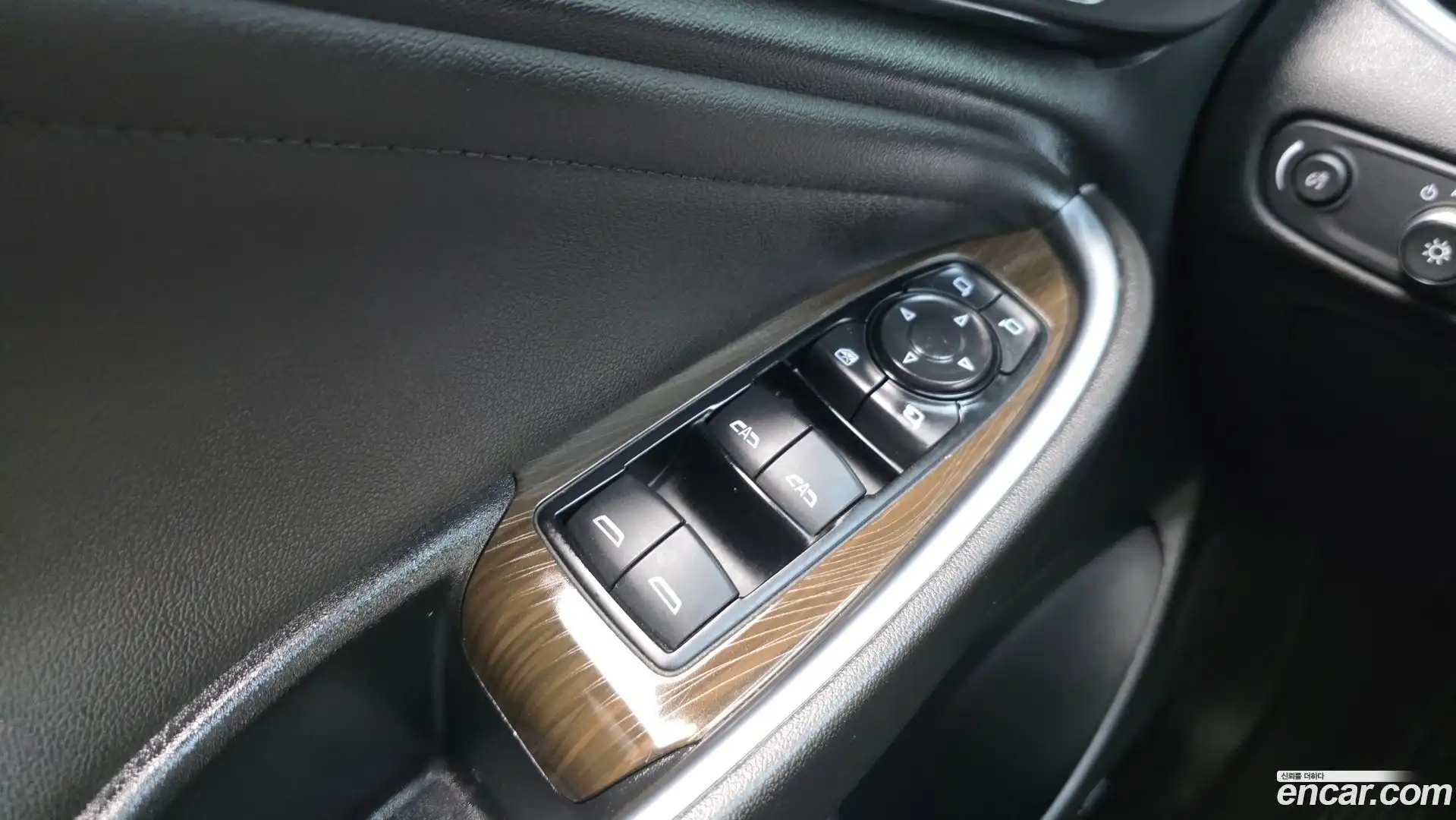 Malibu Chevrolet 2020.11-OPTION-043