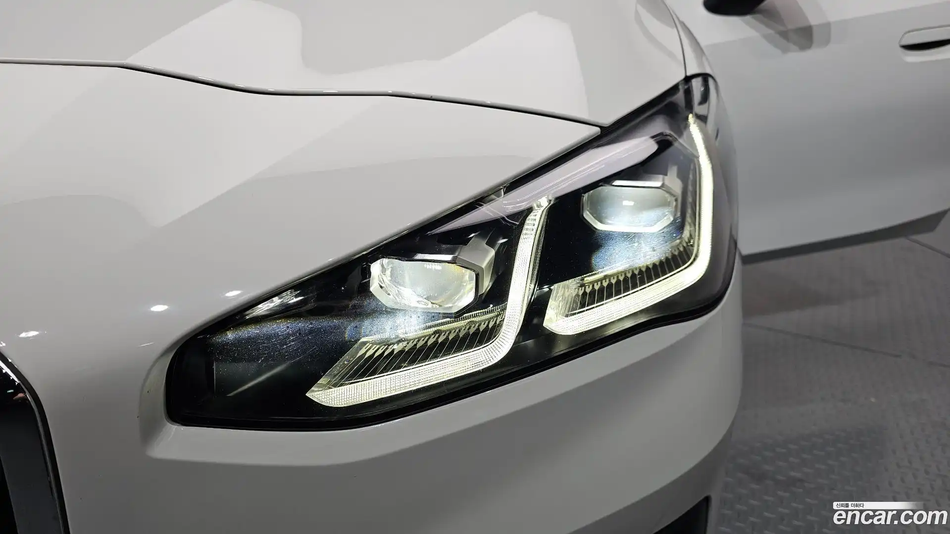 2-Series BMW 2024.1-OUTER-032
