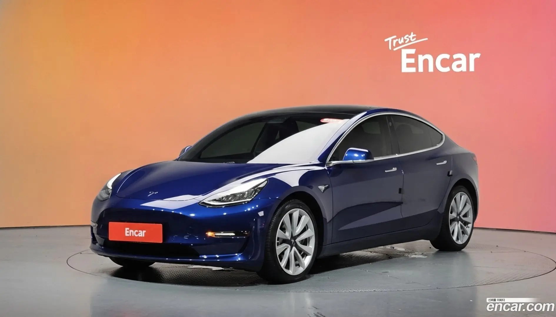 Main__Slider__Photo:Model 3 Tesla 2020.1-0