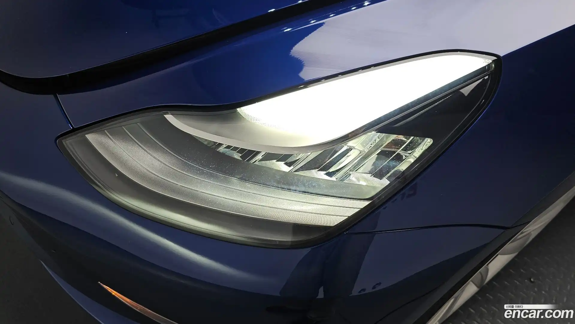 Model 3 Tesla 2020.1-OUTER-032