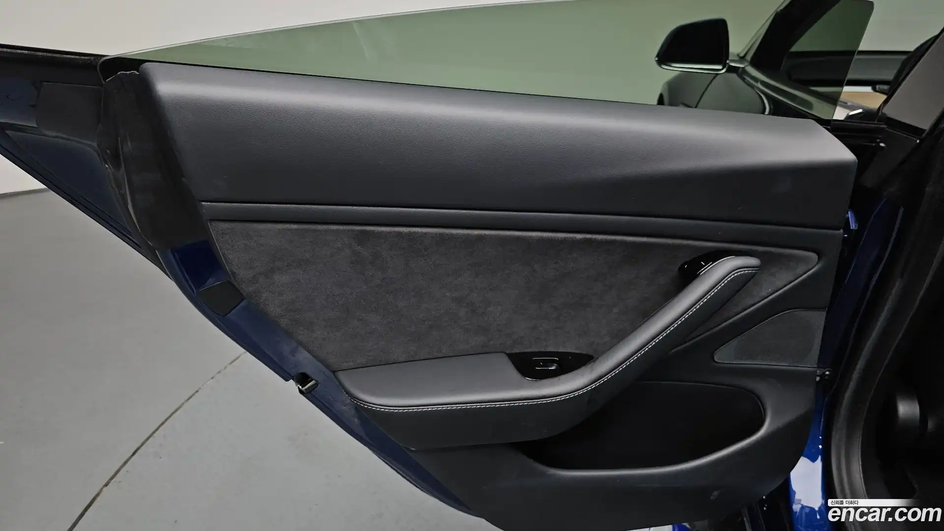 Model 3 Tesla 2020.1-INNER-035