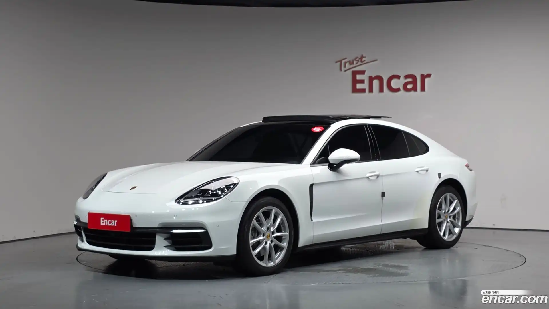 Panamera Porsche 2018.5-OUTER-001