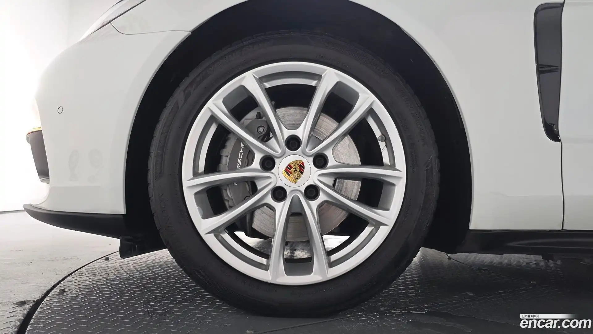 Panamera Porsche 2018.5-OUTER-005