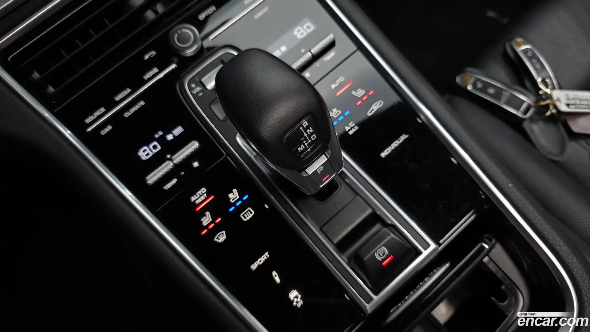Panamera Porsche 2018.5-INNER-009
