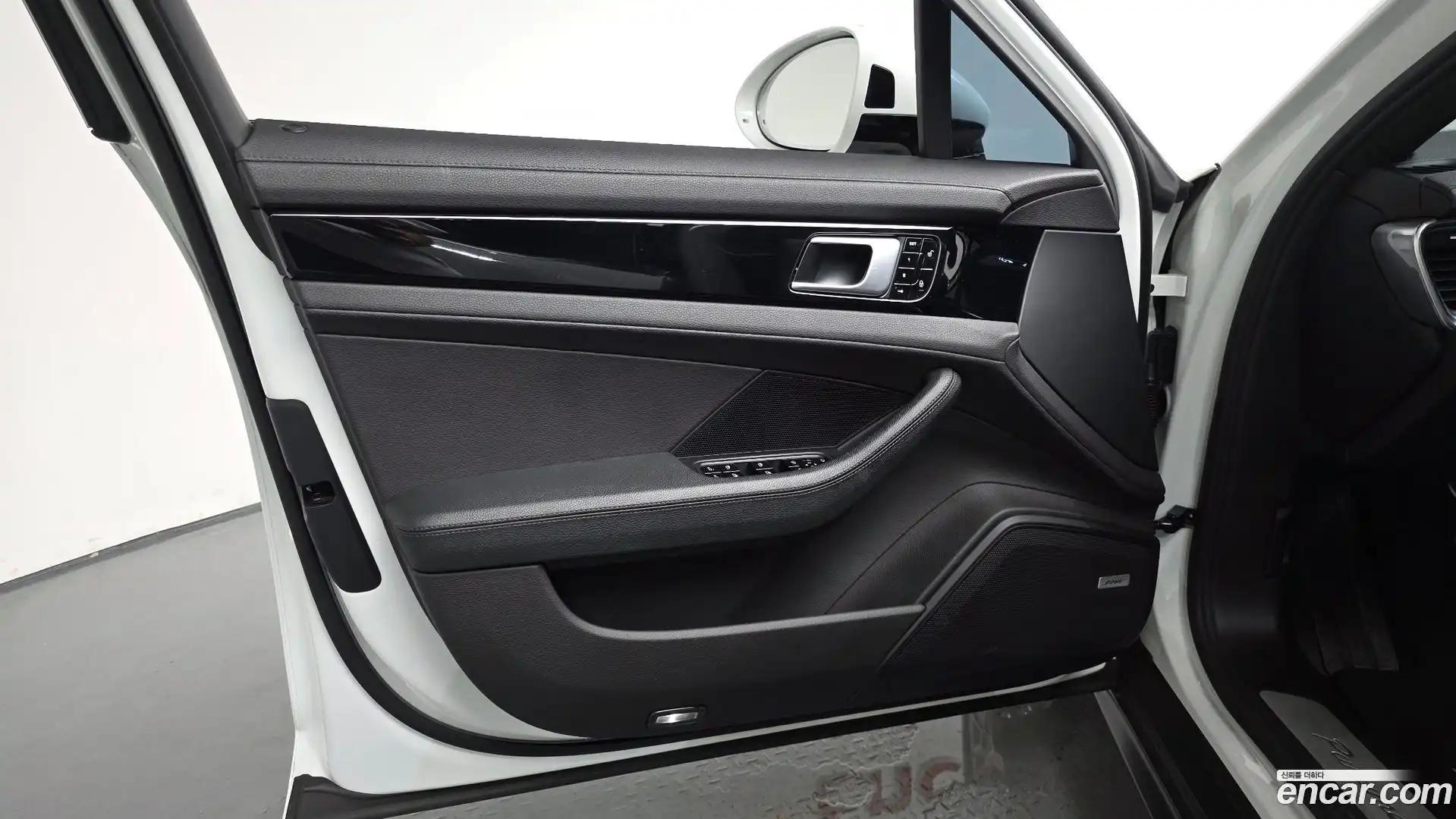 Panamera Porsche 2018.5-INNER-034