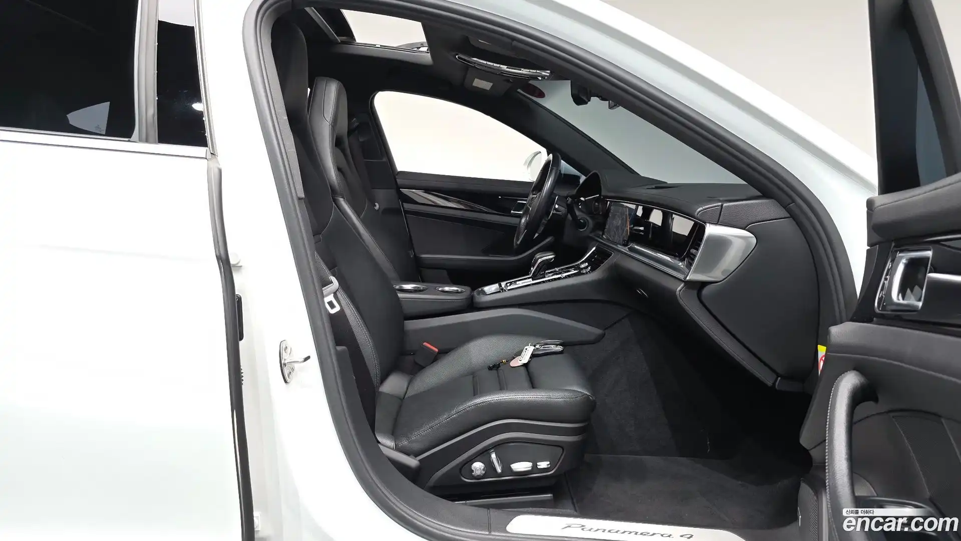 Panamera Porsche 2018.5-INNER-036
