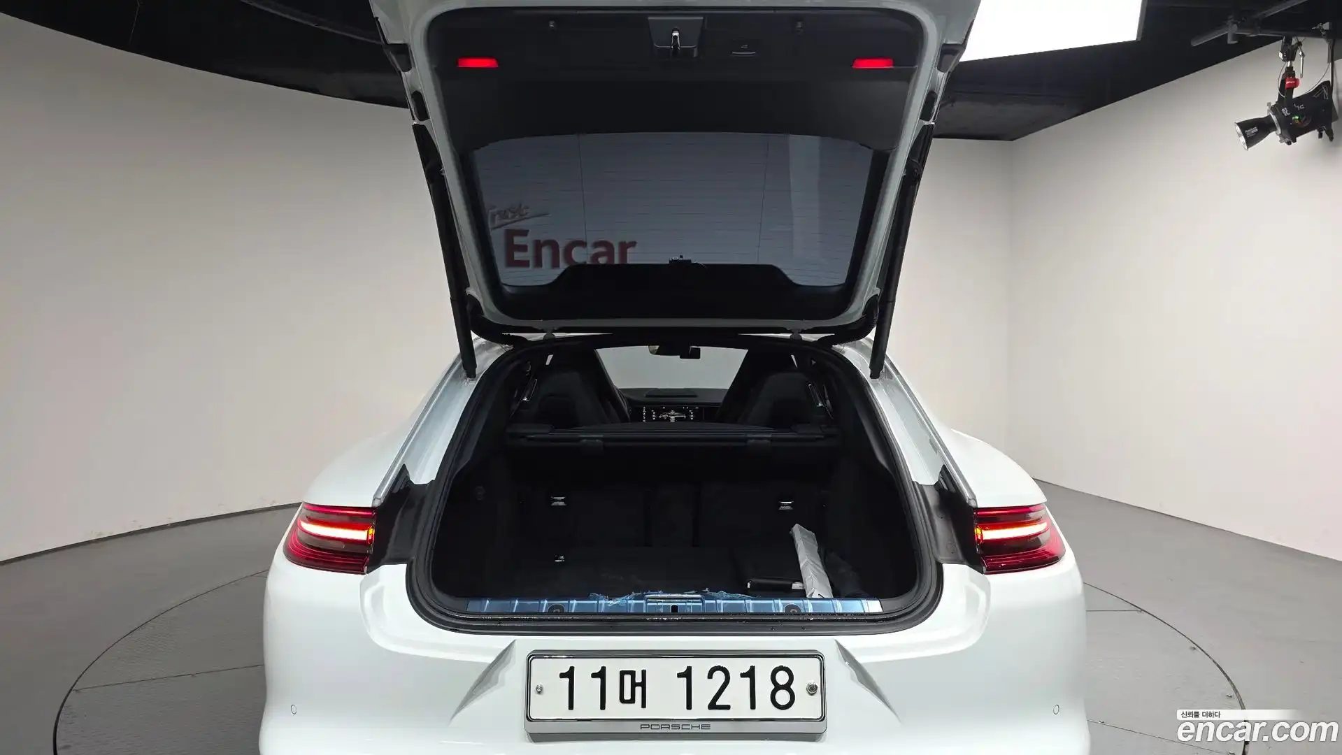 Panamera Porsche 2018.5-OPTION-043