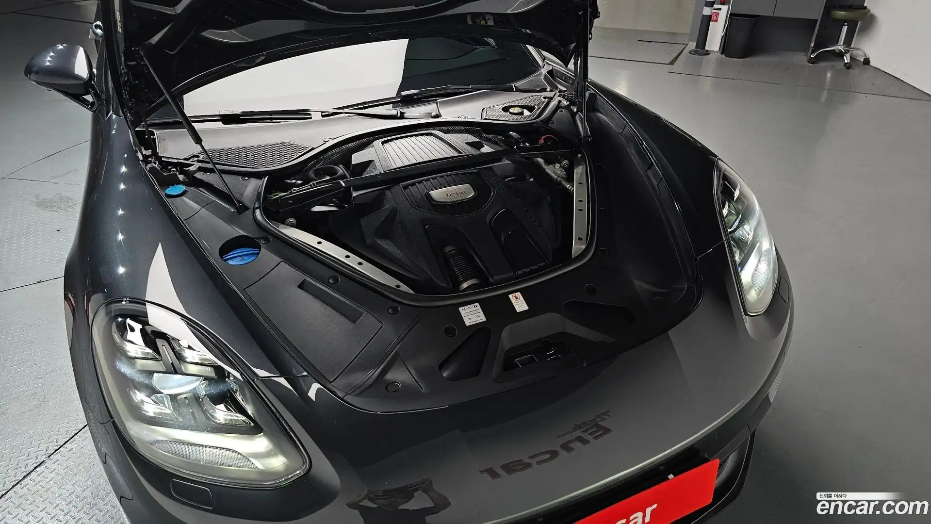 Panamera Porsche 2018.0-OUTER-006