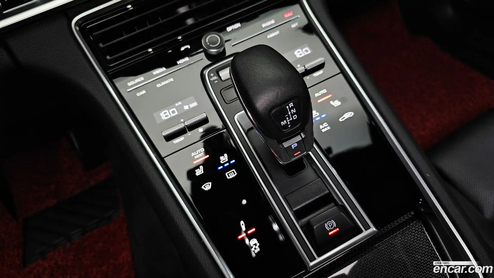 Panamera Porsche 2018.0-INNER-009