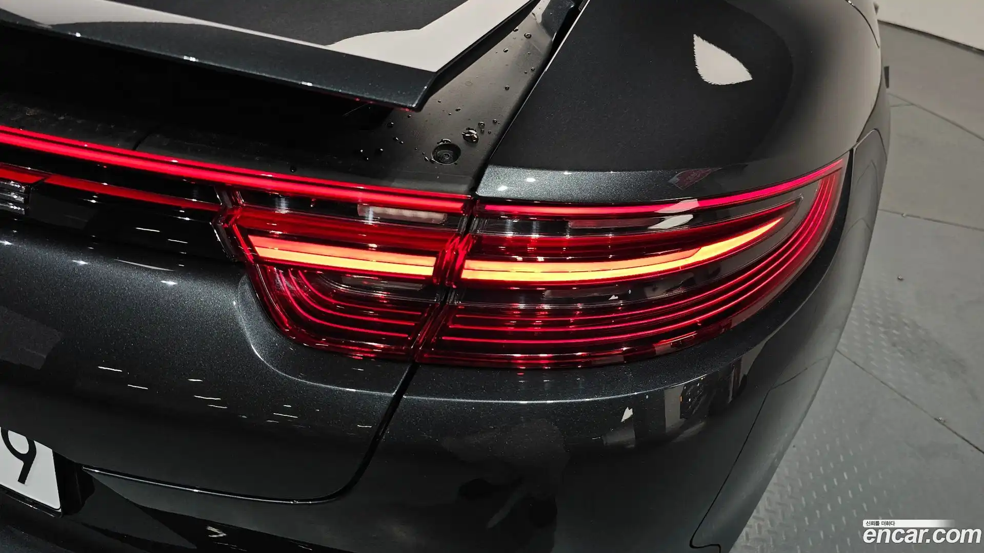 Panamera Porsche 2018.0-OUTER-033