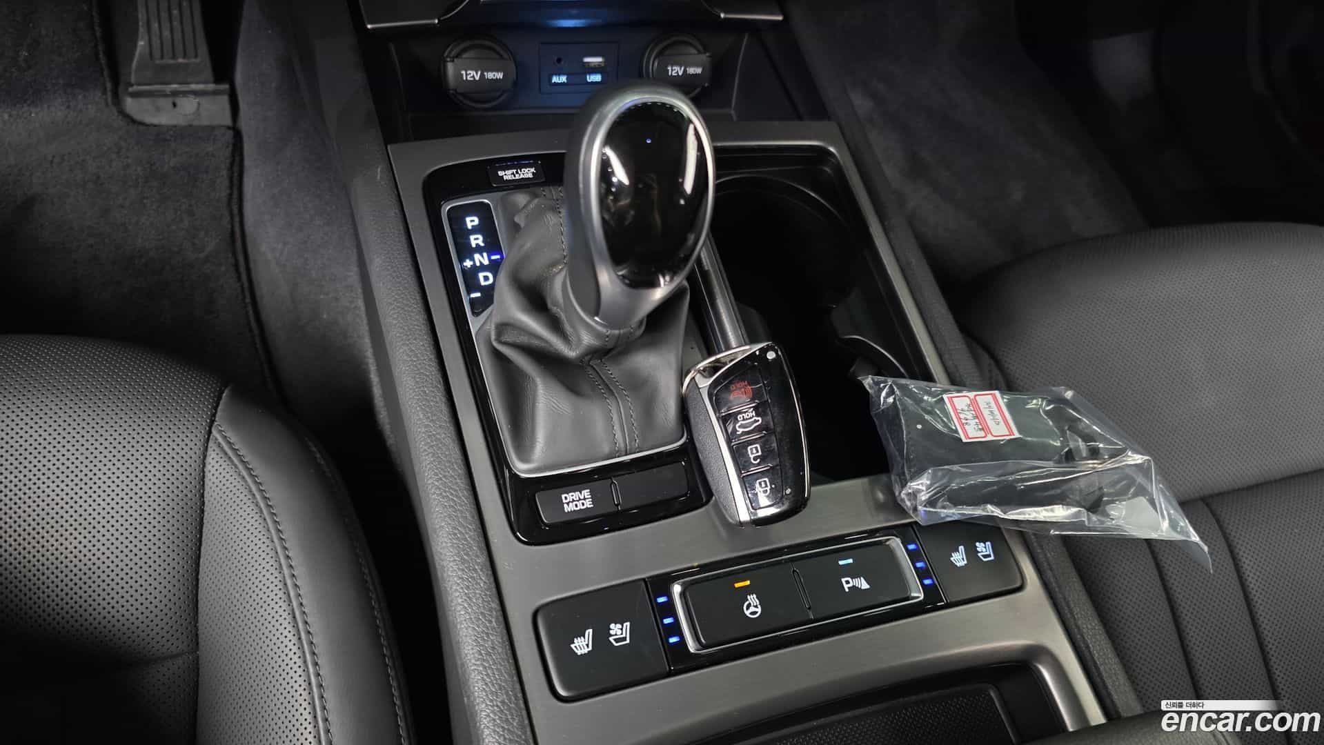 Genesis Hyundai 2014.3-INNER-009