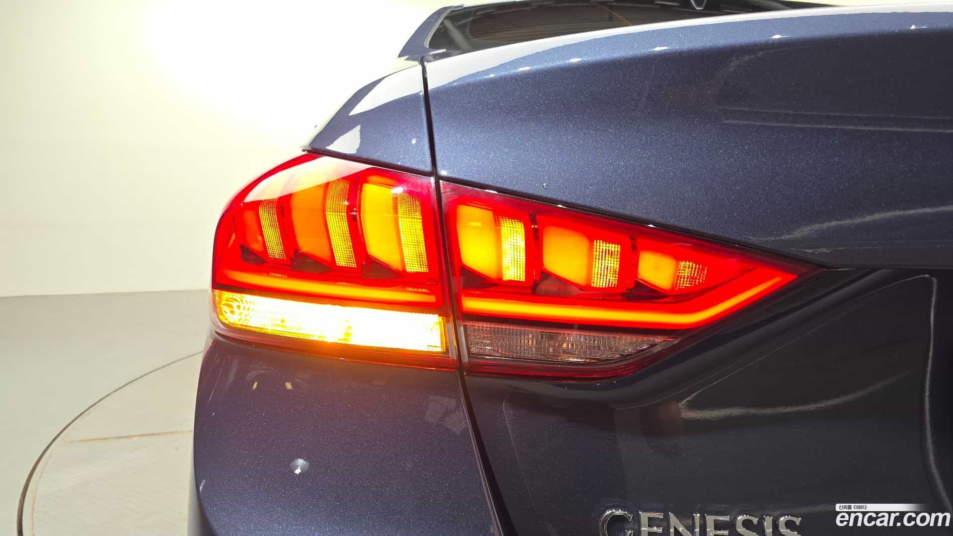 Genesis Hyundai 2014.3-OUTER-033