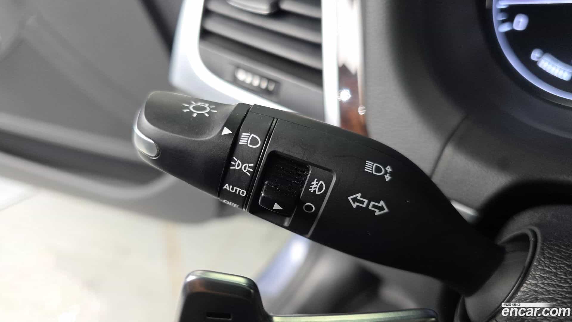 Genesis Hyundai 2014.3-OPTION-042