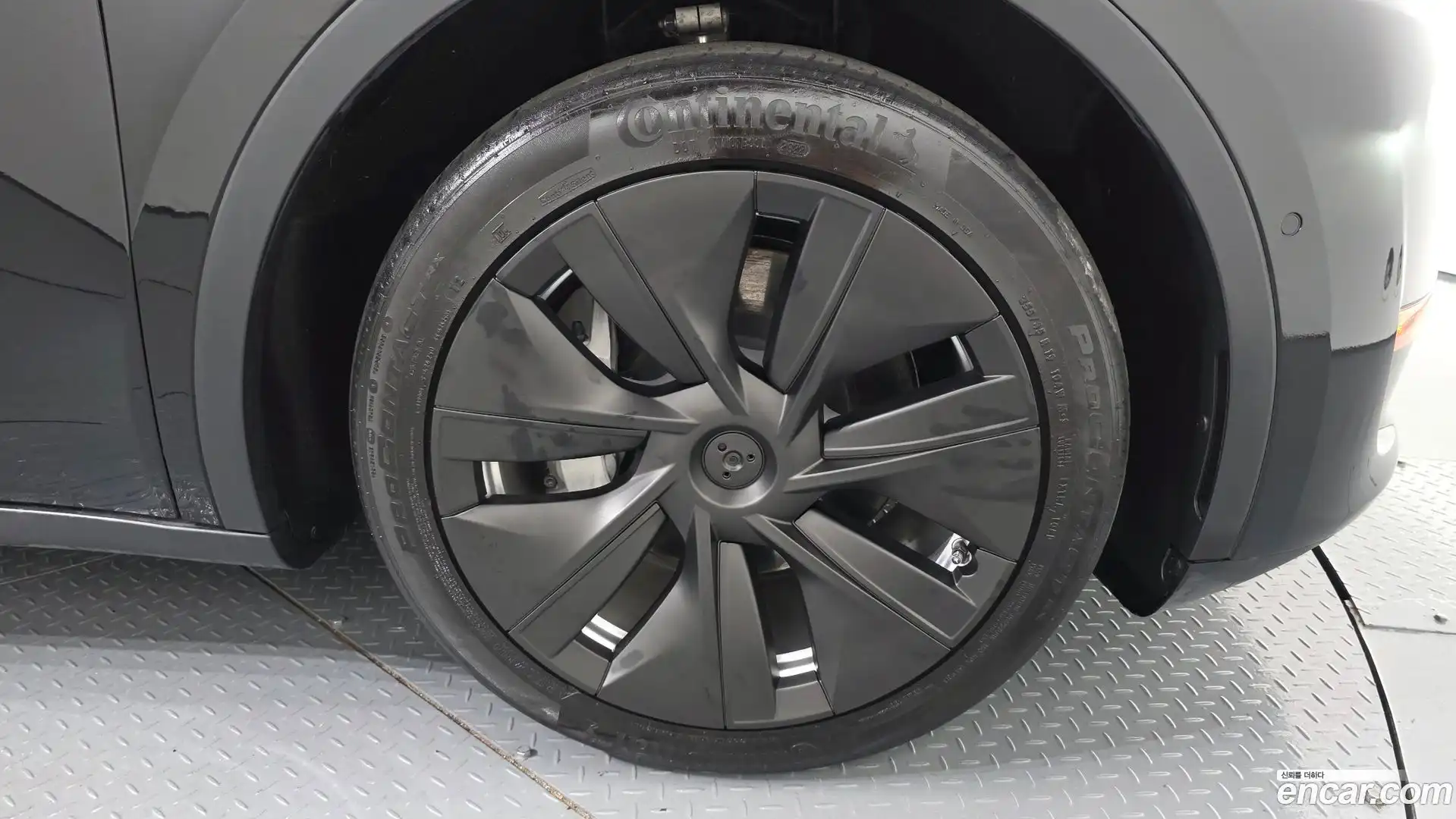 Model Y Tesla 2022.11-OUTER-005