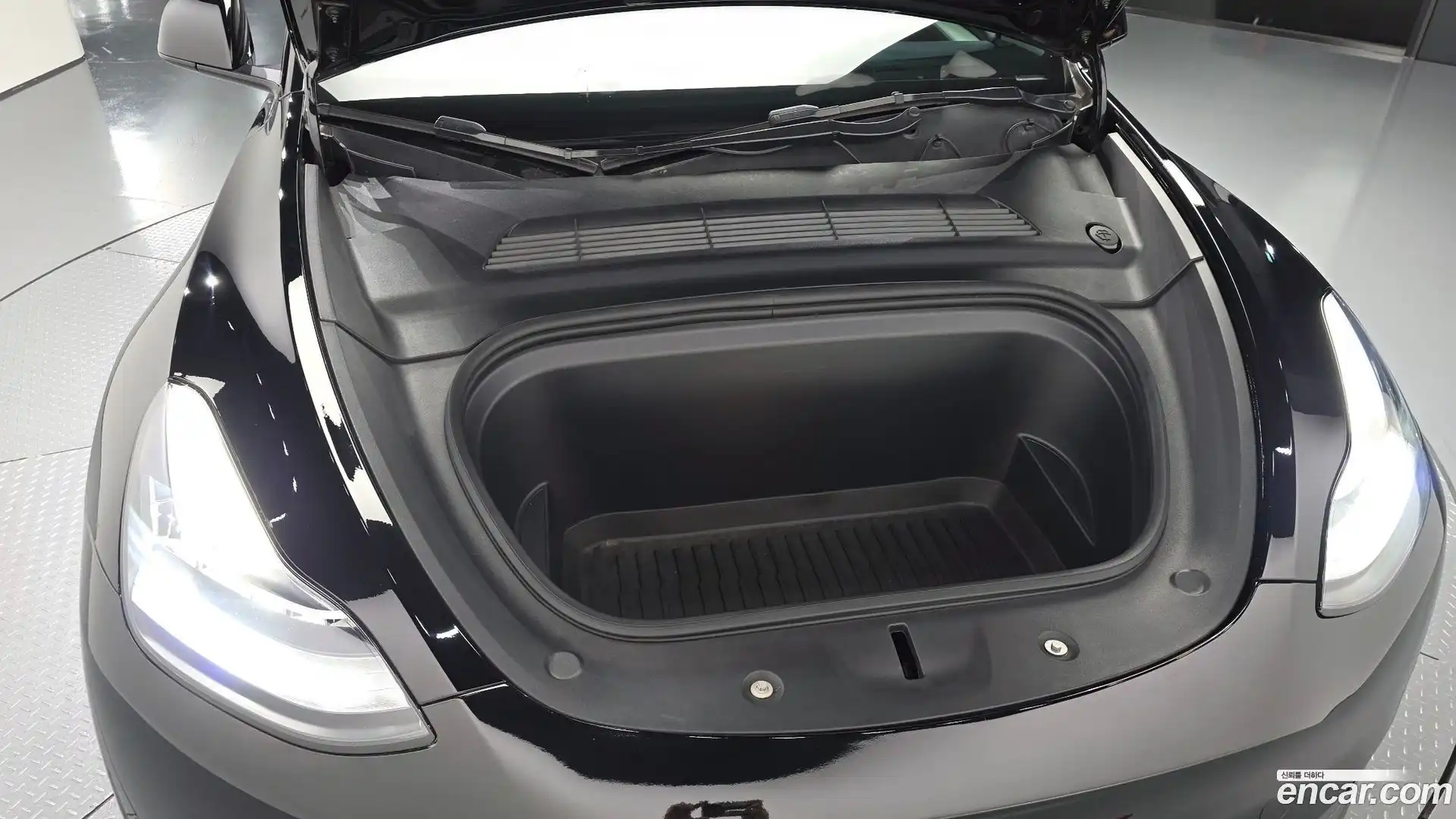 Model Y Tesla 2022.11-OUTER-006