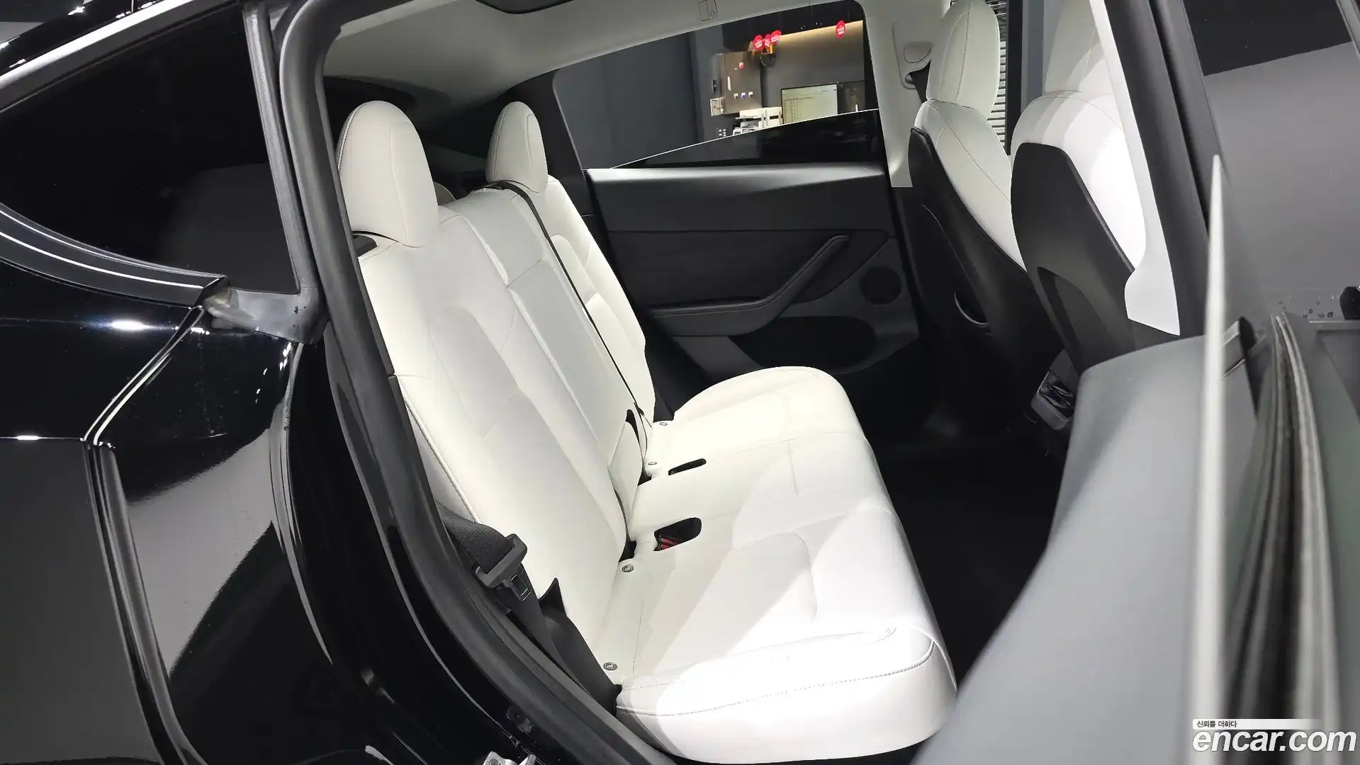 Model Y Tesla 2022.11-OPTION-016