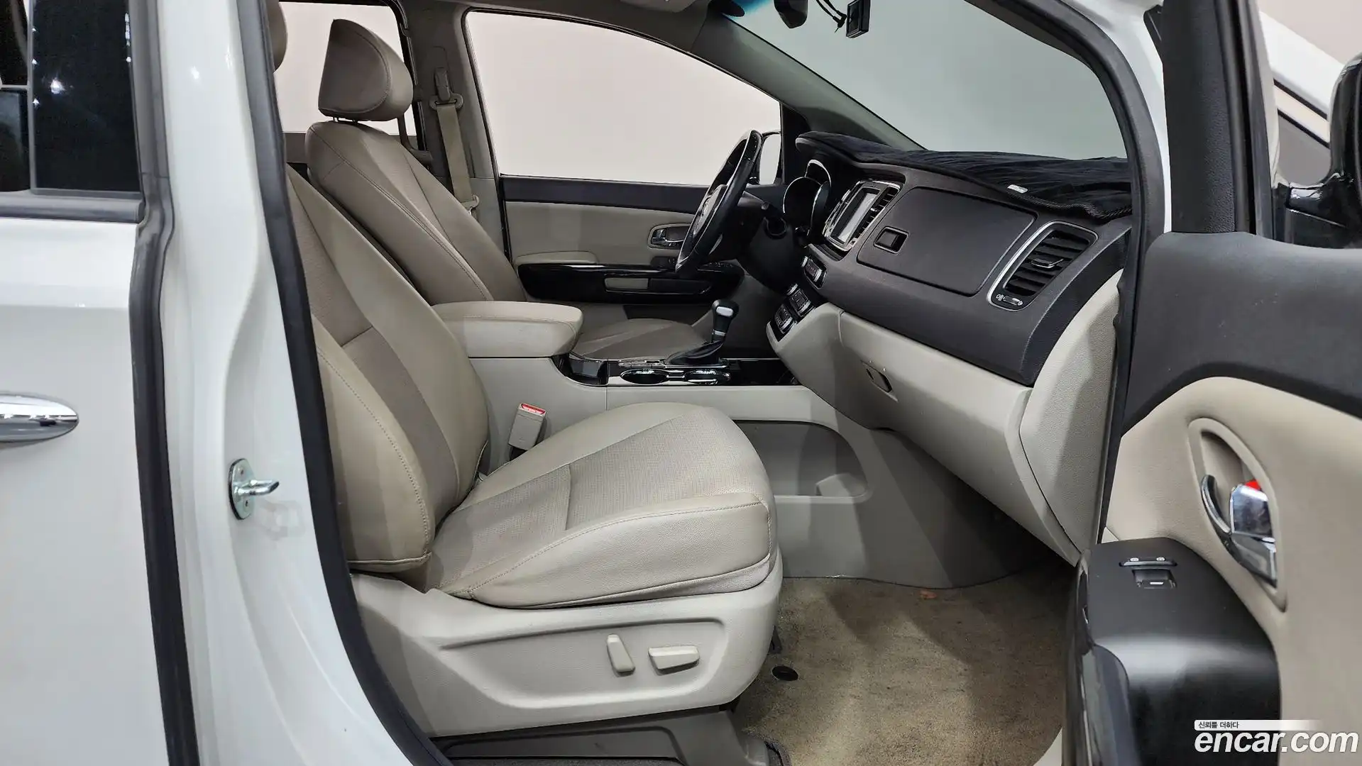 Canival Kia 2020.0-INNER-036