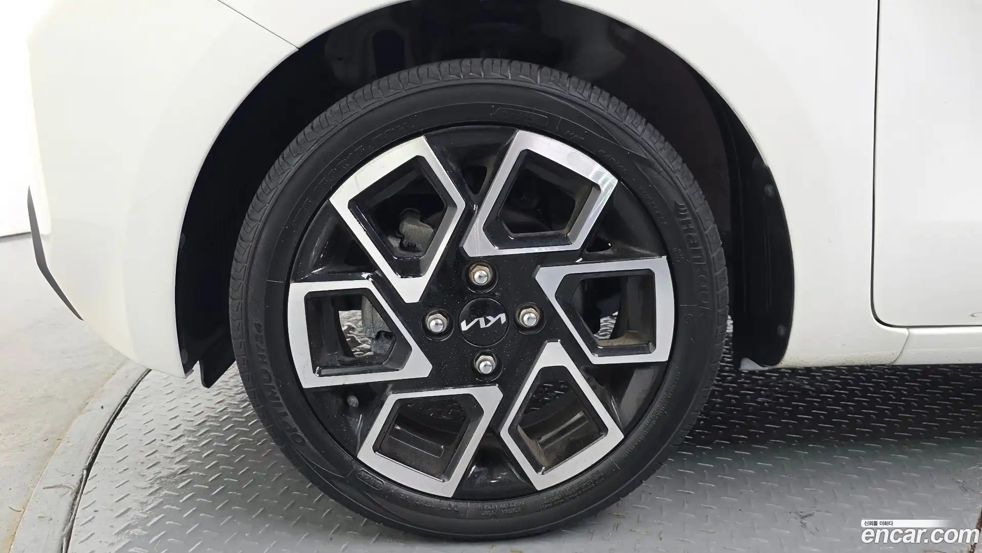 RAY Kia 2023.2-OUTER-005