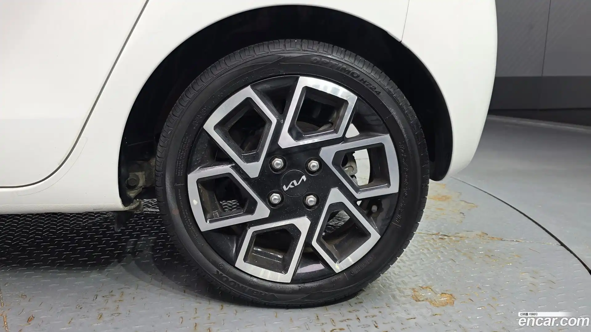 RAY Kia 2023.2-OUTER-031