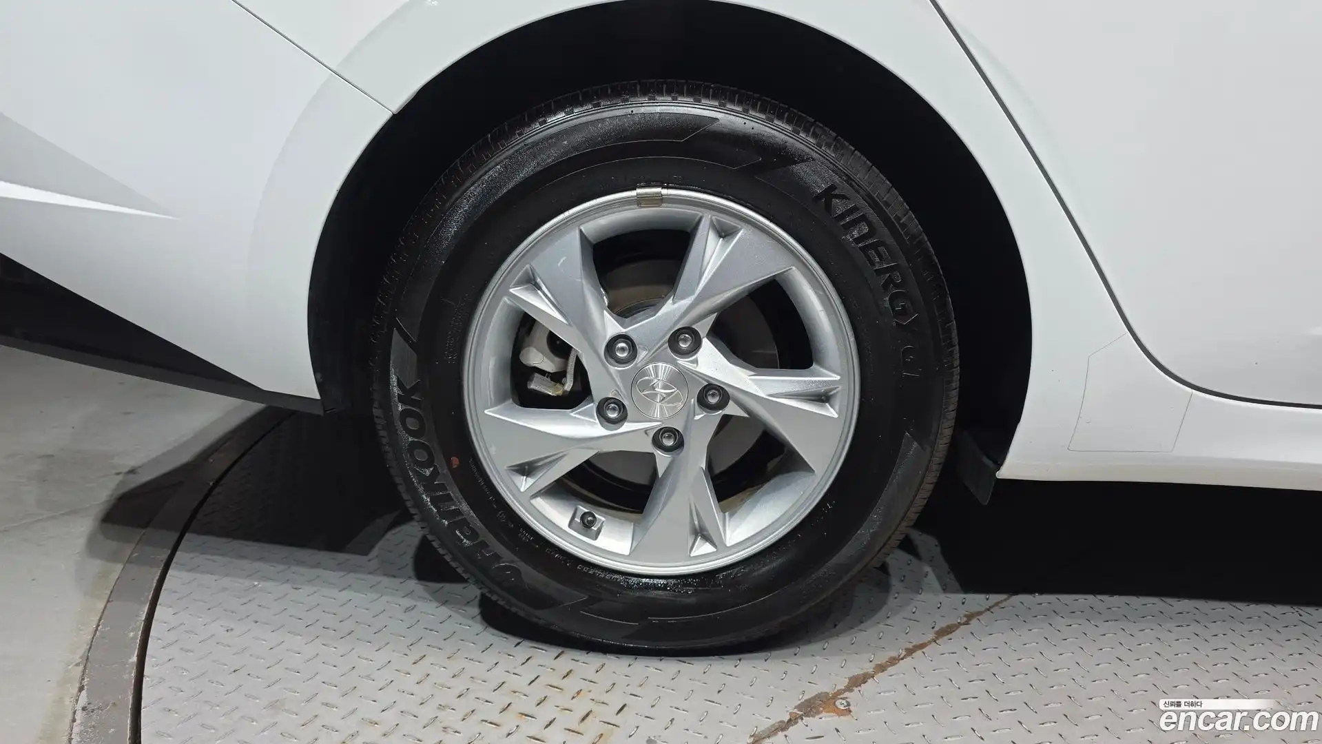 AVANTE Hyundai 2020.9-OUTER-005
