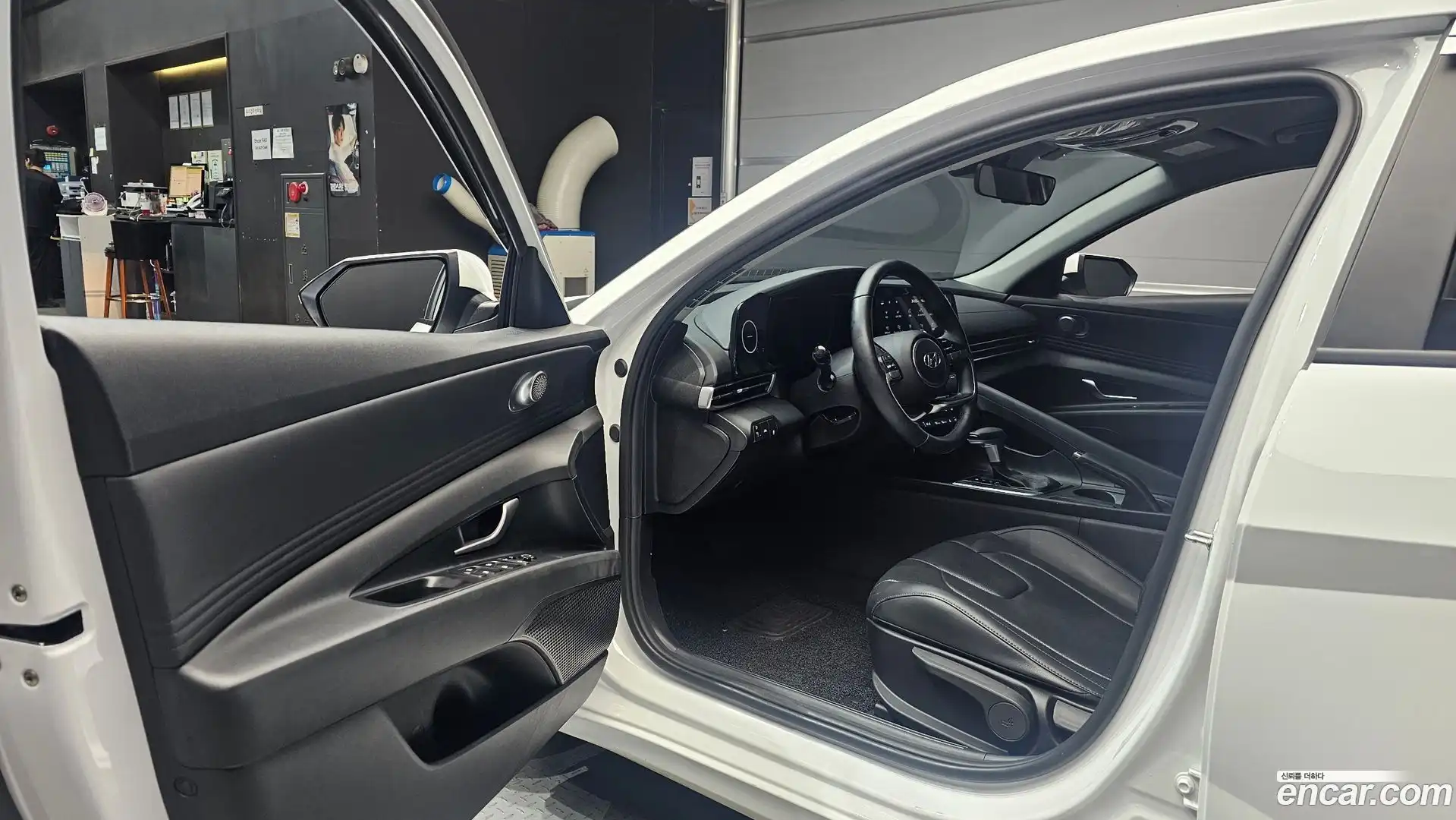 AVANTE Hyundai 2020.9-INNER-010