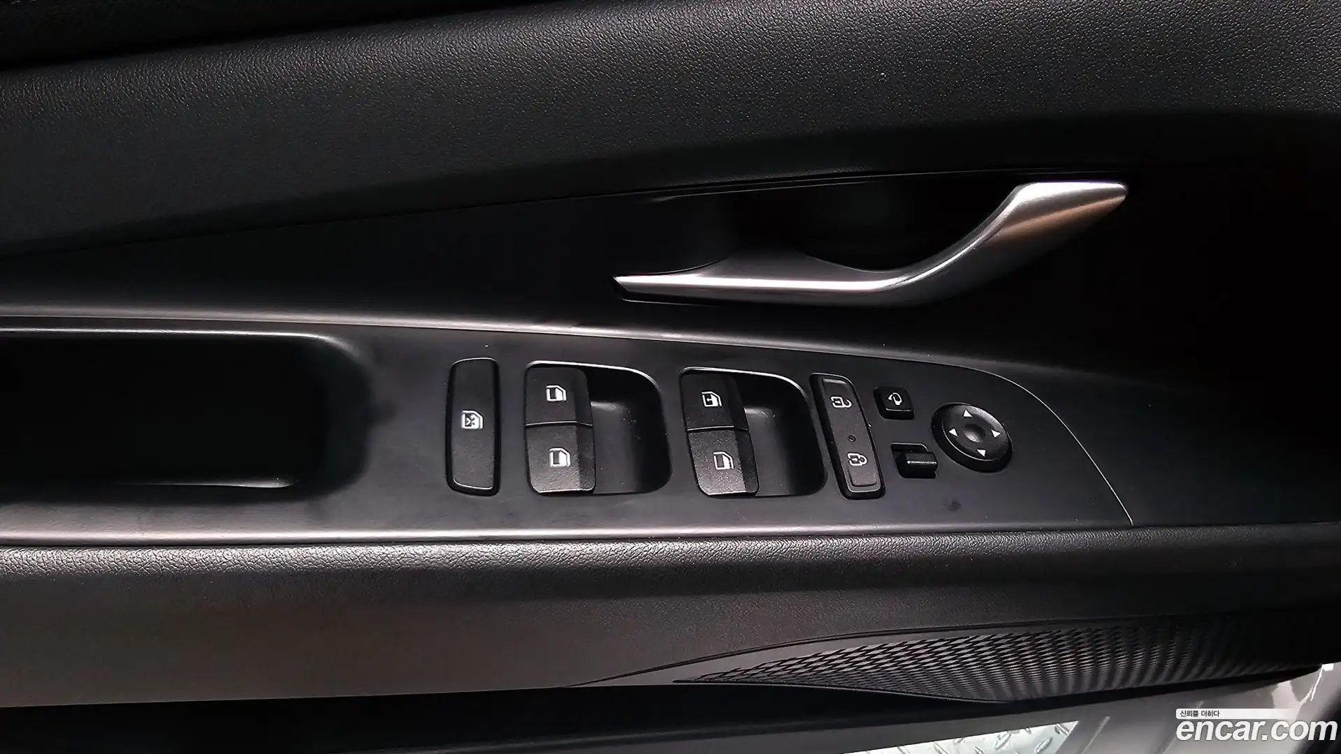 AVANTE Hyundai 2020.9-OPTION-040