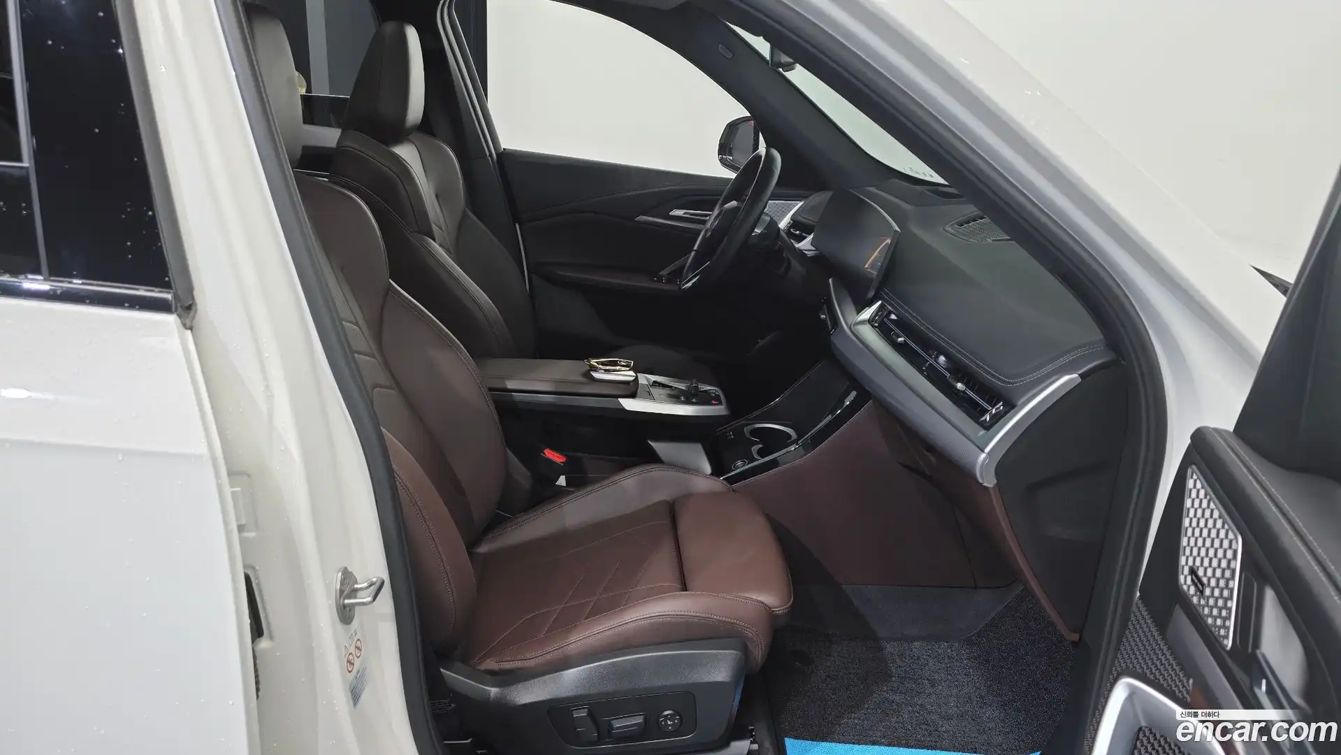 X1 BMW 2023.9-INNER-036
