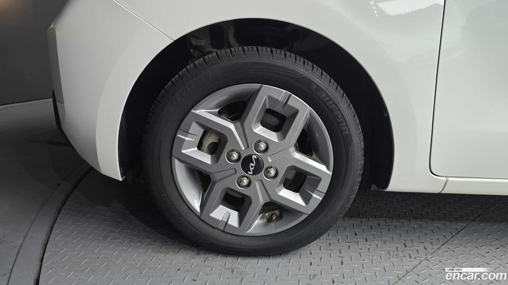 RAY Kia 2023.0-OUTER-005