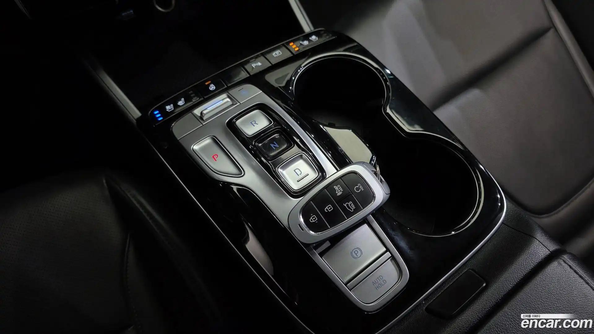 Tucson Hyundai 2021.1-INNER-009