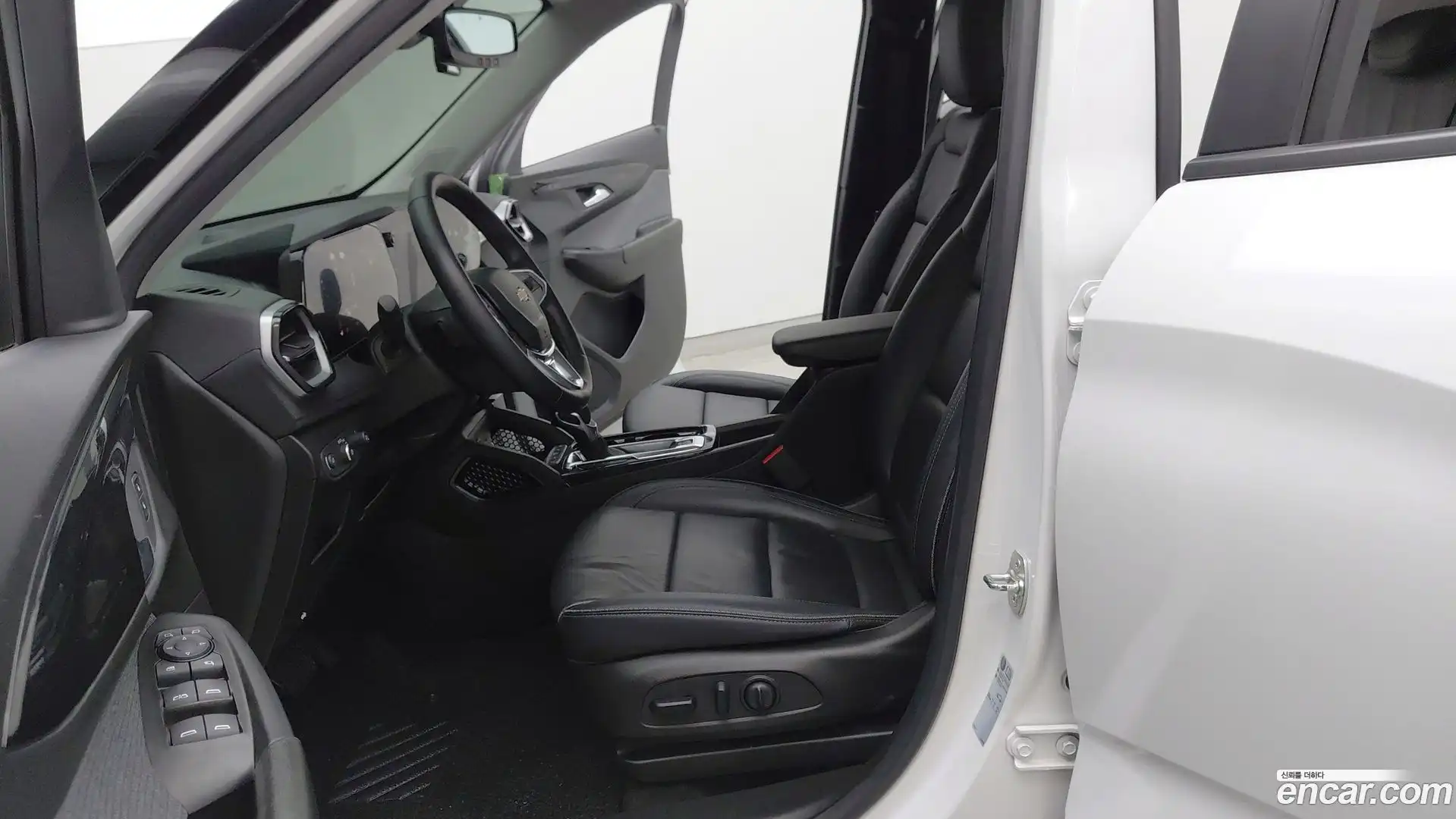 Trailblazer Chevrolet 2023.8-INNER-010