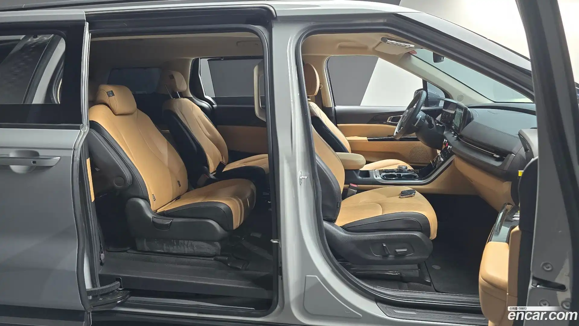 Canival Kia 2023.5-INNER-036