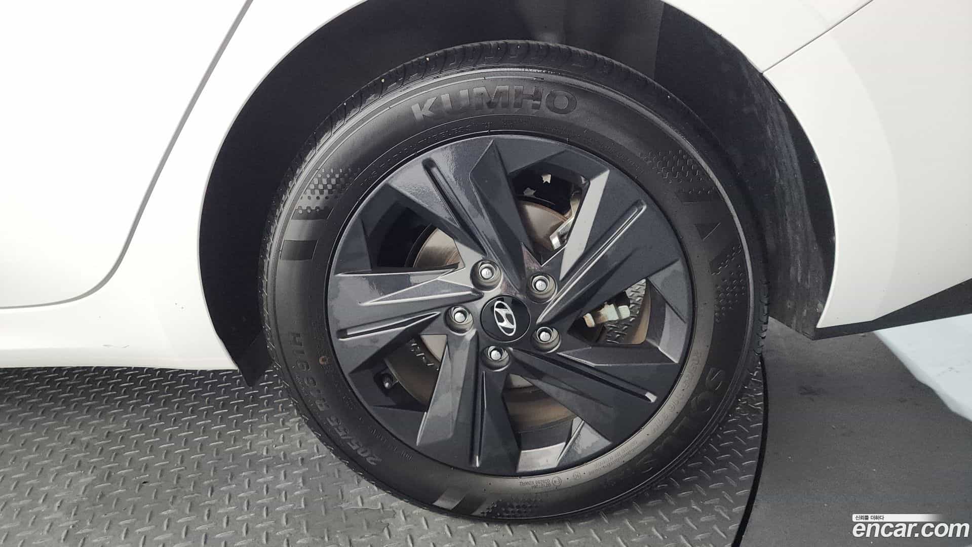 AVANTE Hyundai 2022.0-OUTER-031