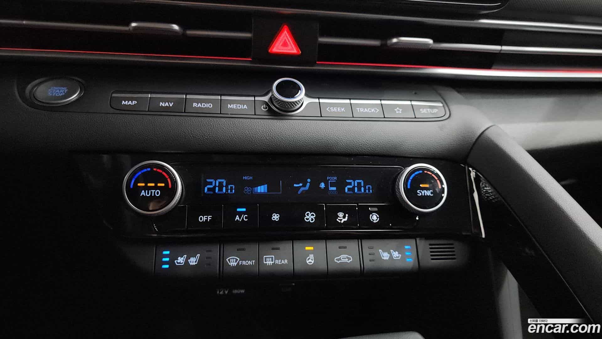 AVANTE Hyundai 2022.0-OPTION-044