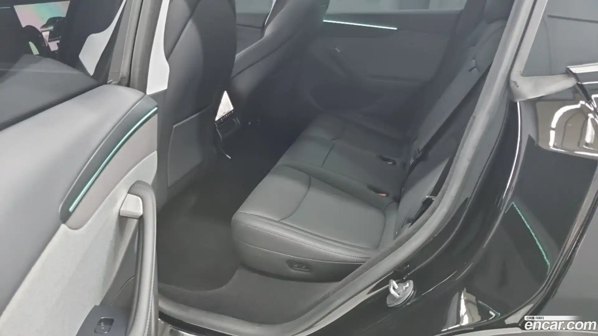 Model Y Tesla 2025.7-INNER-007