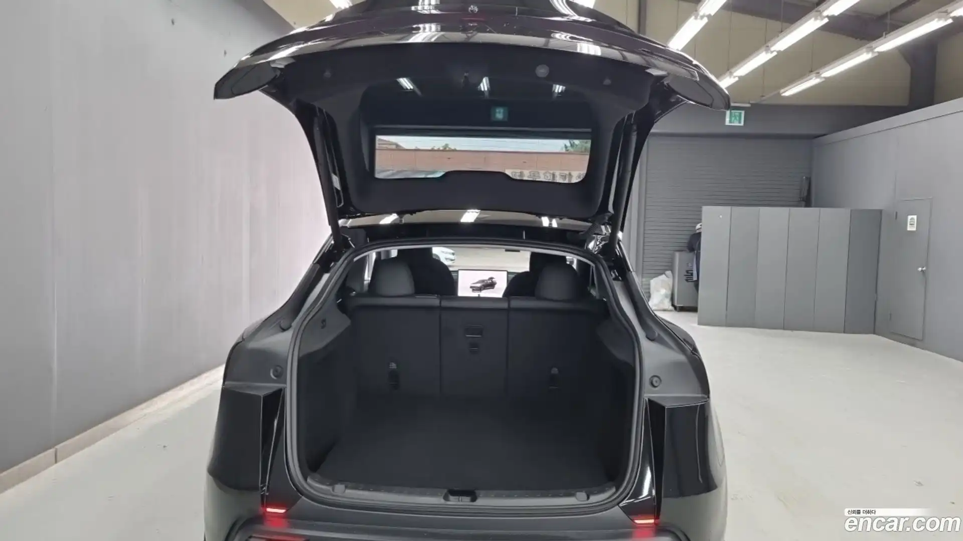 Model Y Tesla 2025.7-OPTION-019