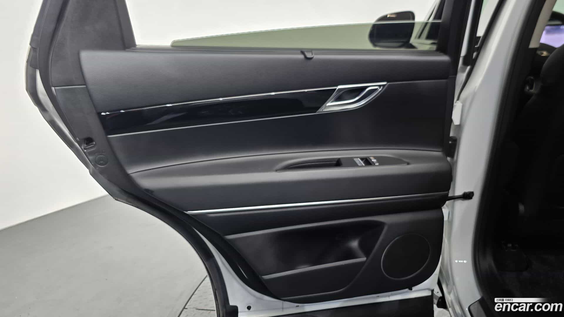 GV80 Genesis 2023.11-INNER-035