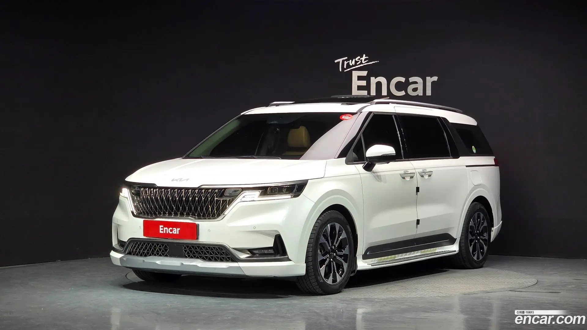 Main__Slider__Photo:Canival Kia 2021.7-0