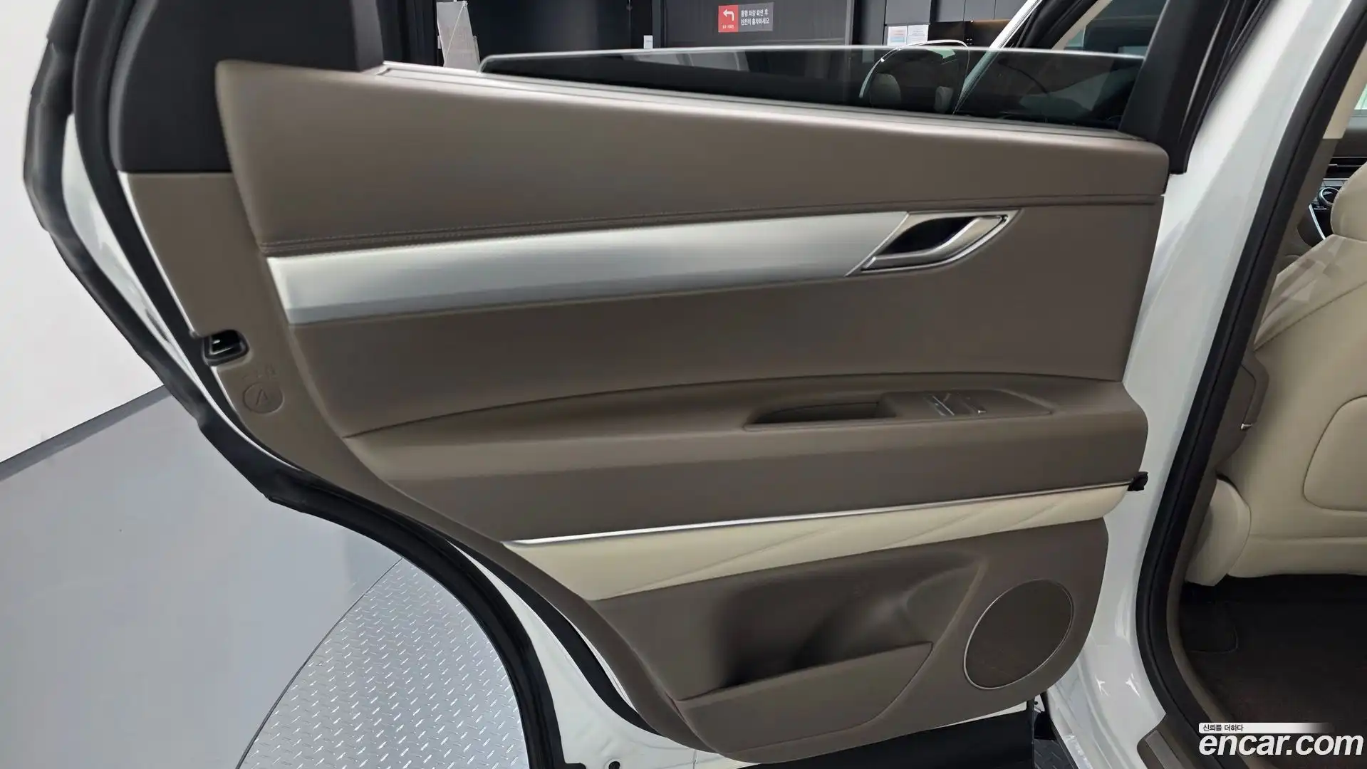 GV80 Genesis 2021.0-INNER-035