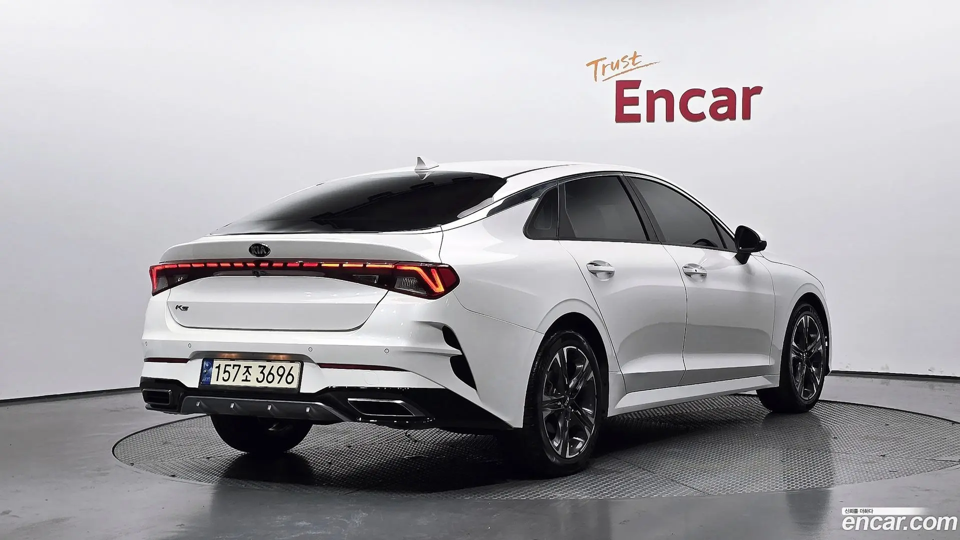 Main__Slider__Photo:K5 Kia 2019.11-1