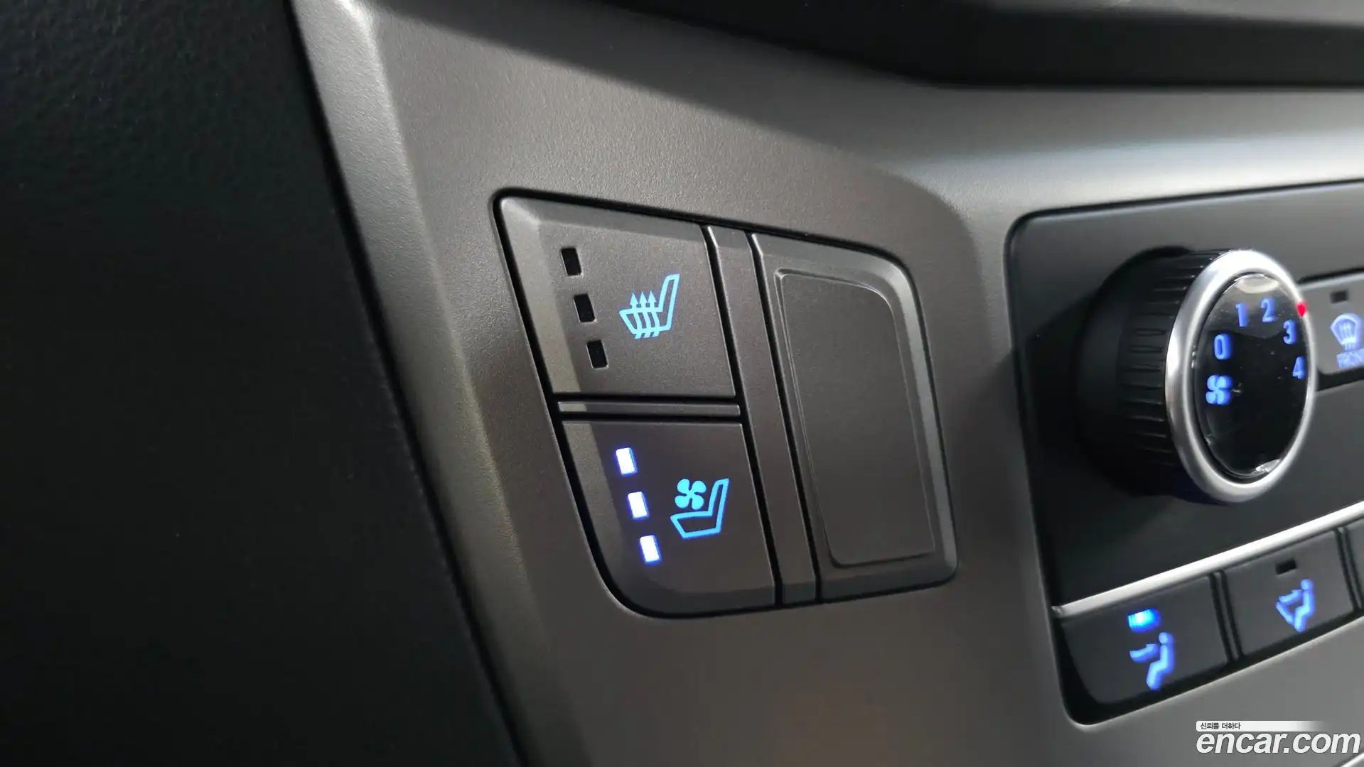 Starex Hyundai 2019.11-OPTION-020