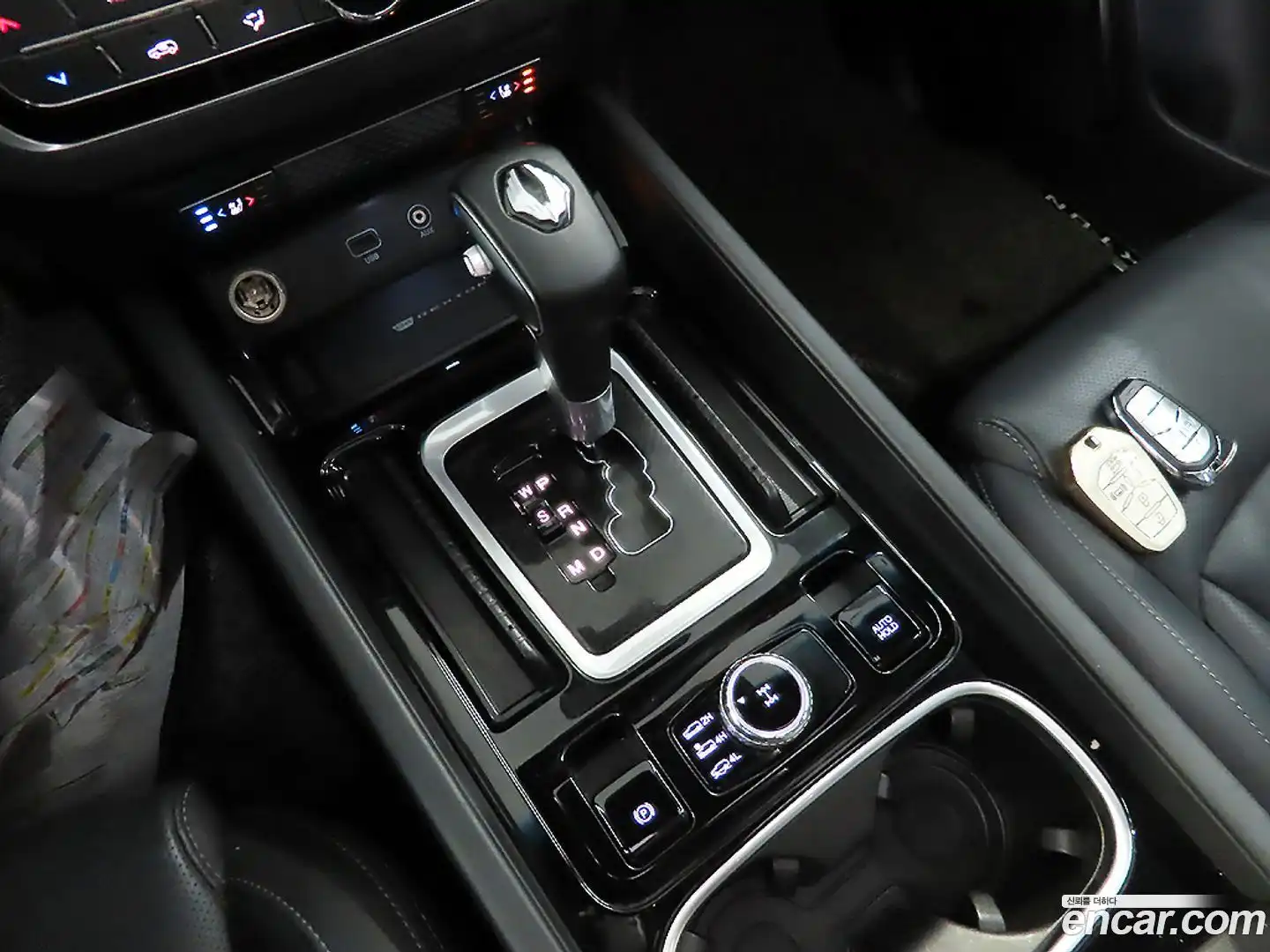 Rexton KG Mobility 2019.11-INNER-009