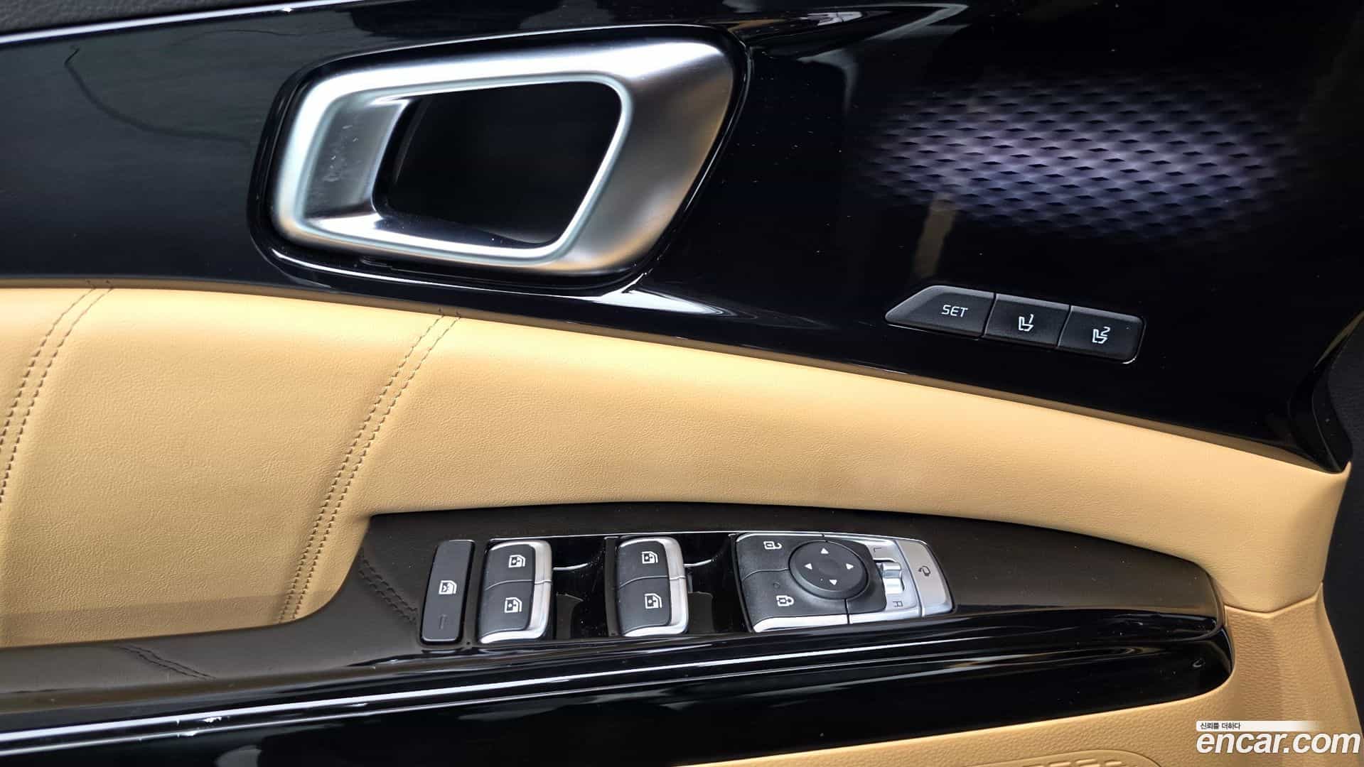 Canival Kia 2020.8-OPTION-043