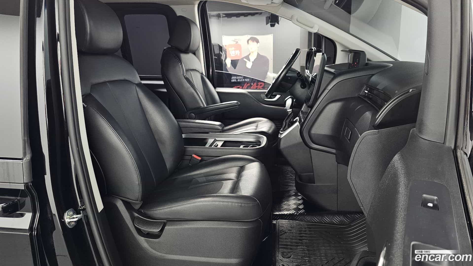 Staria Hyundai 2021.9-OPTION-015