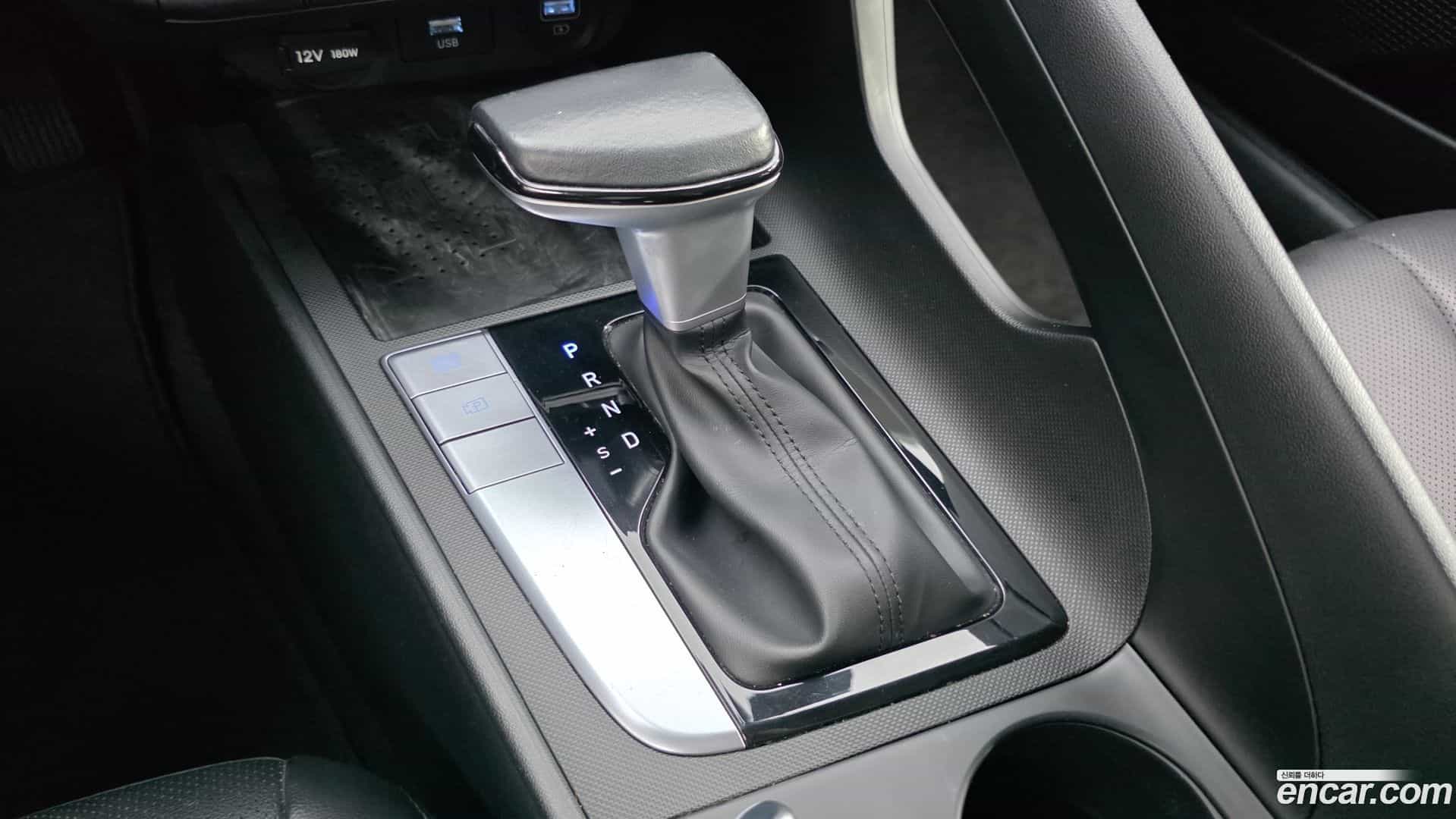 AVANTE Hyundai 2022.3-INNER-009