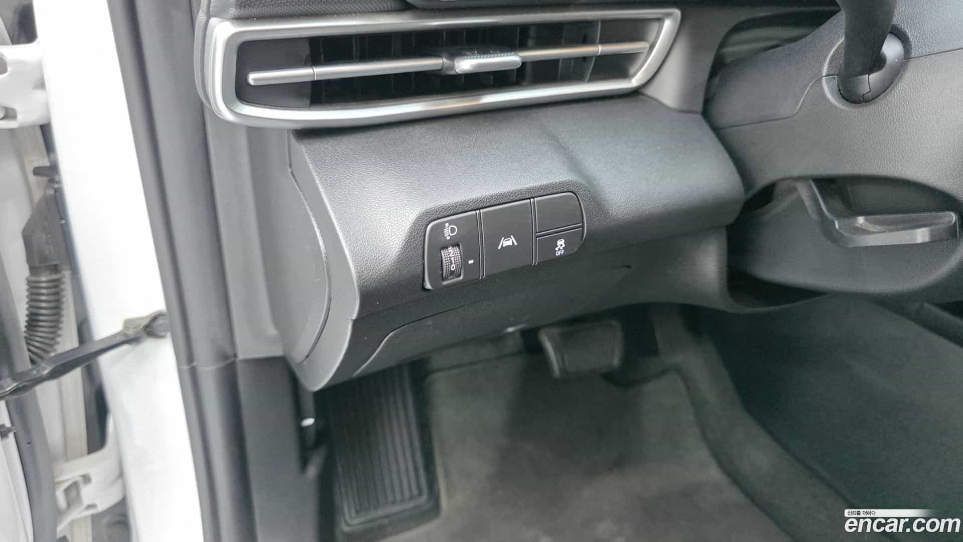 AVANTE Hyundai 2022.3-OPTION-016